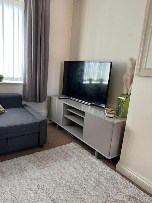 1 Bedroom Flat Sleeps 4 In Abingdon Oxfordshire Экстерьер фото