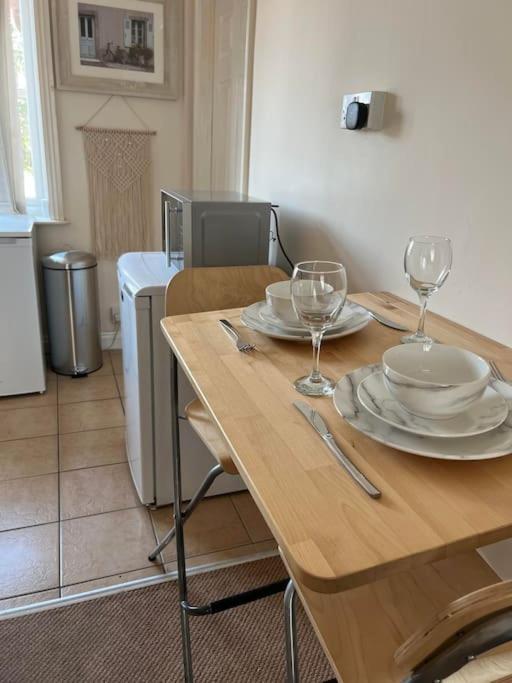 1 Bedroom Flat Sleeps 4 In Abingdon Oxfordshire Экстерьер фото